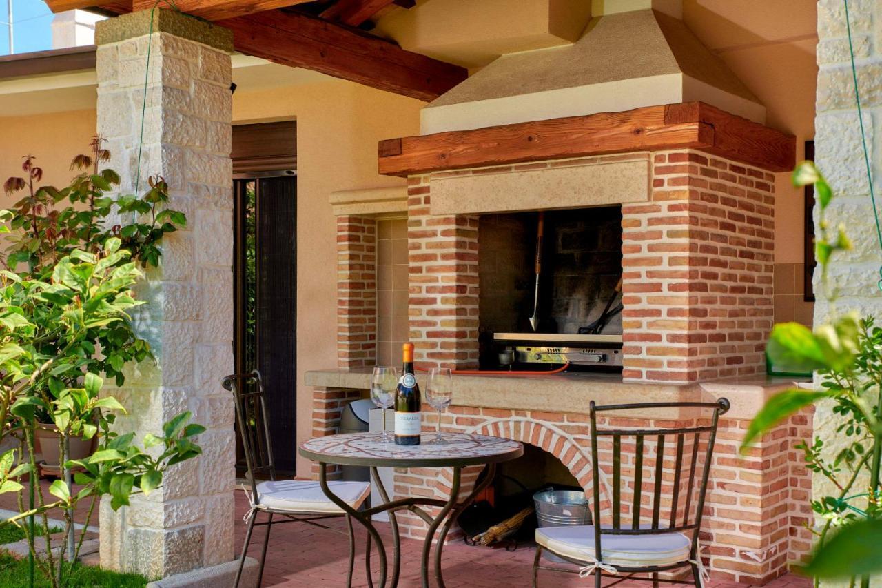 Holiday House Arena Pula Exterior foto