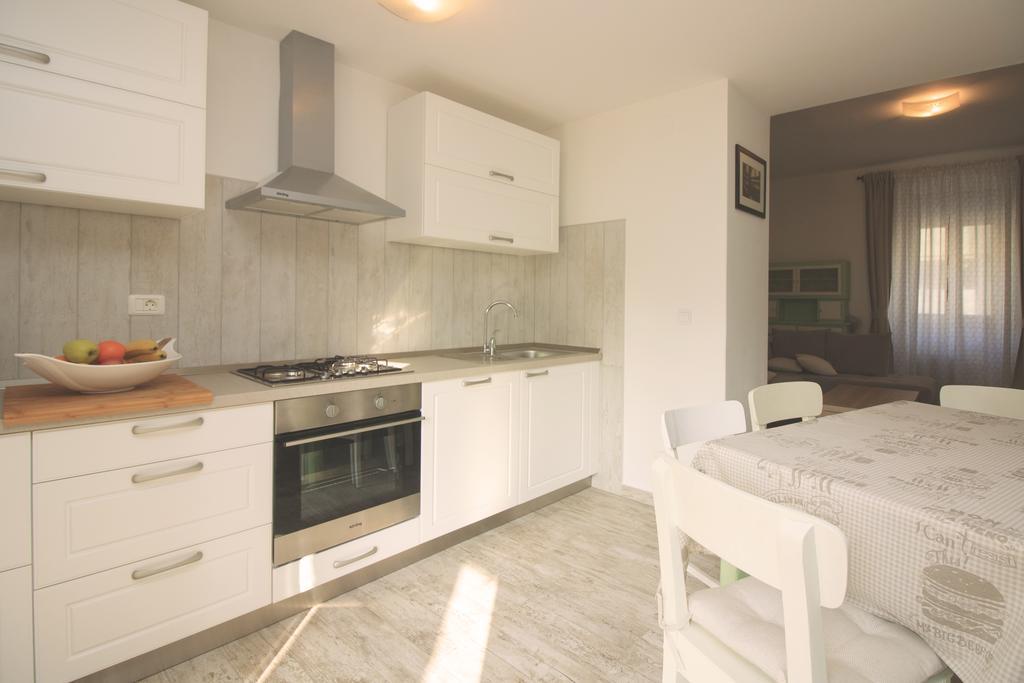 Holiday House Arena Pula Exterior foto