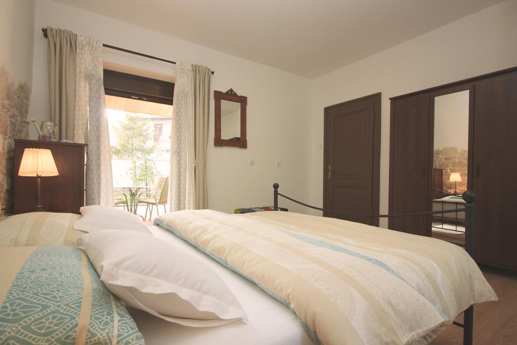 Holiday House Arena Pula Exterior foto